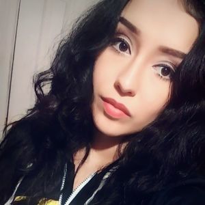 Meet your Posher, Adry